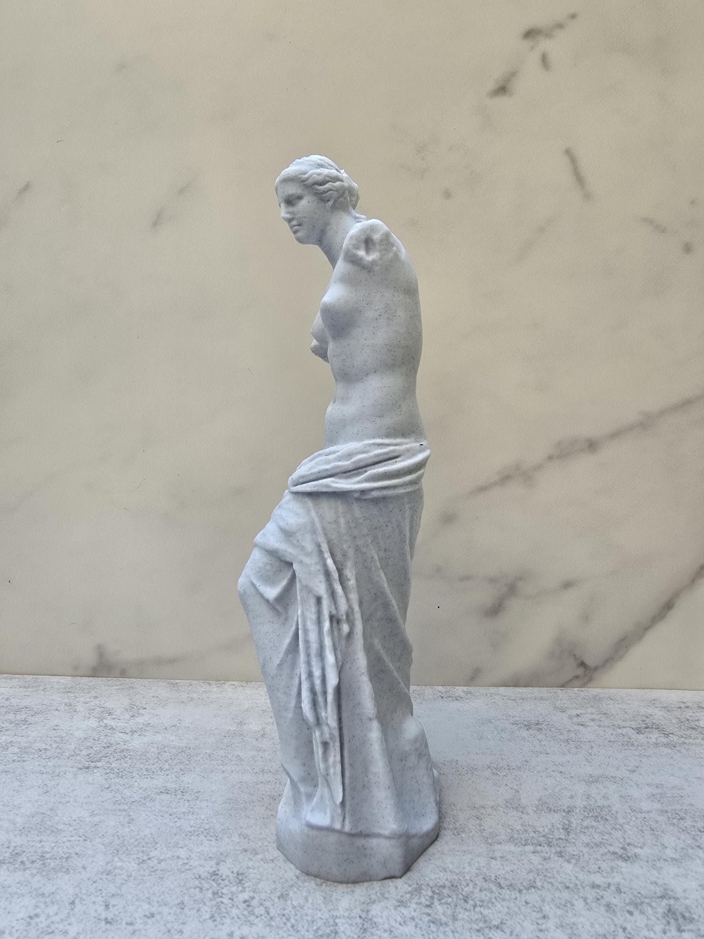 Venus de Milo Statue