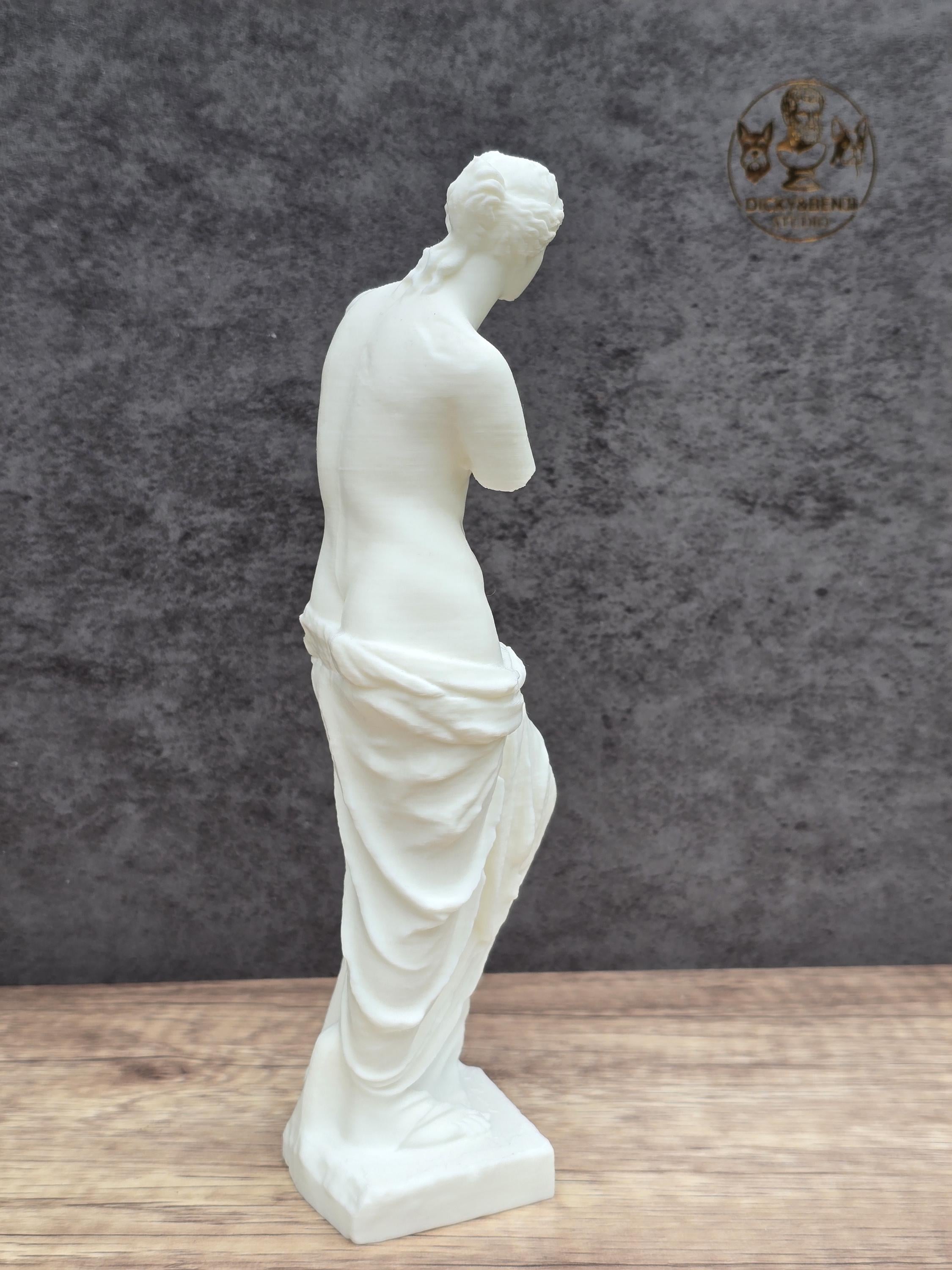 Venus de Milo Statue