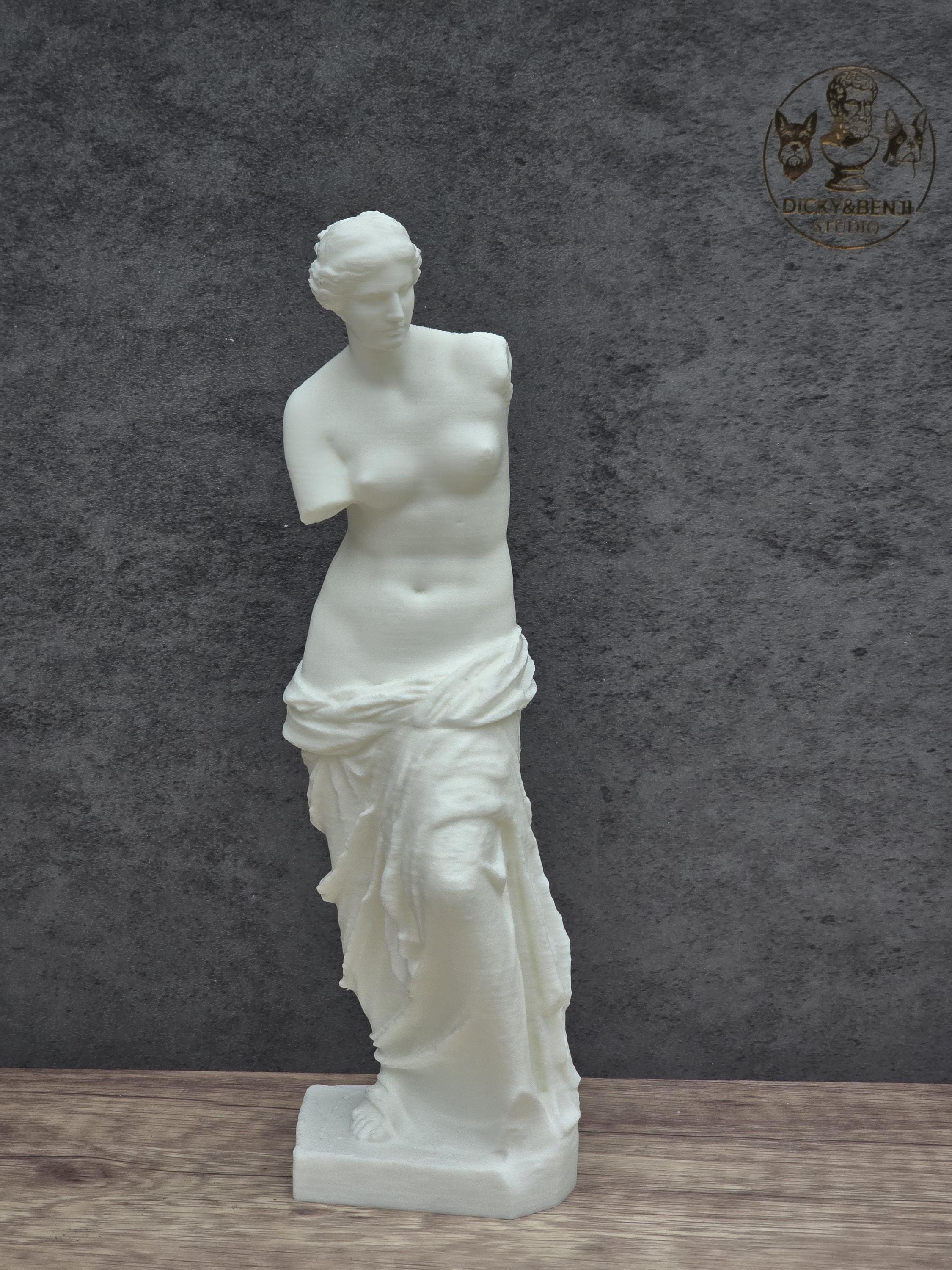 Venus de Milo Statue
