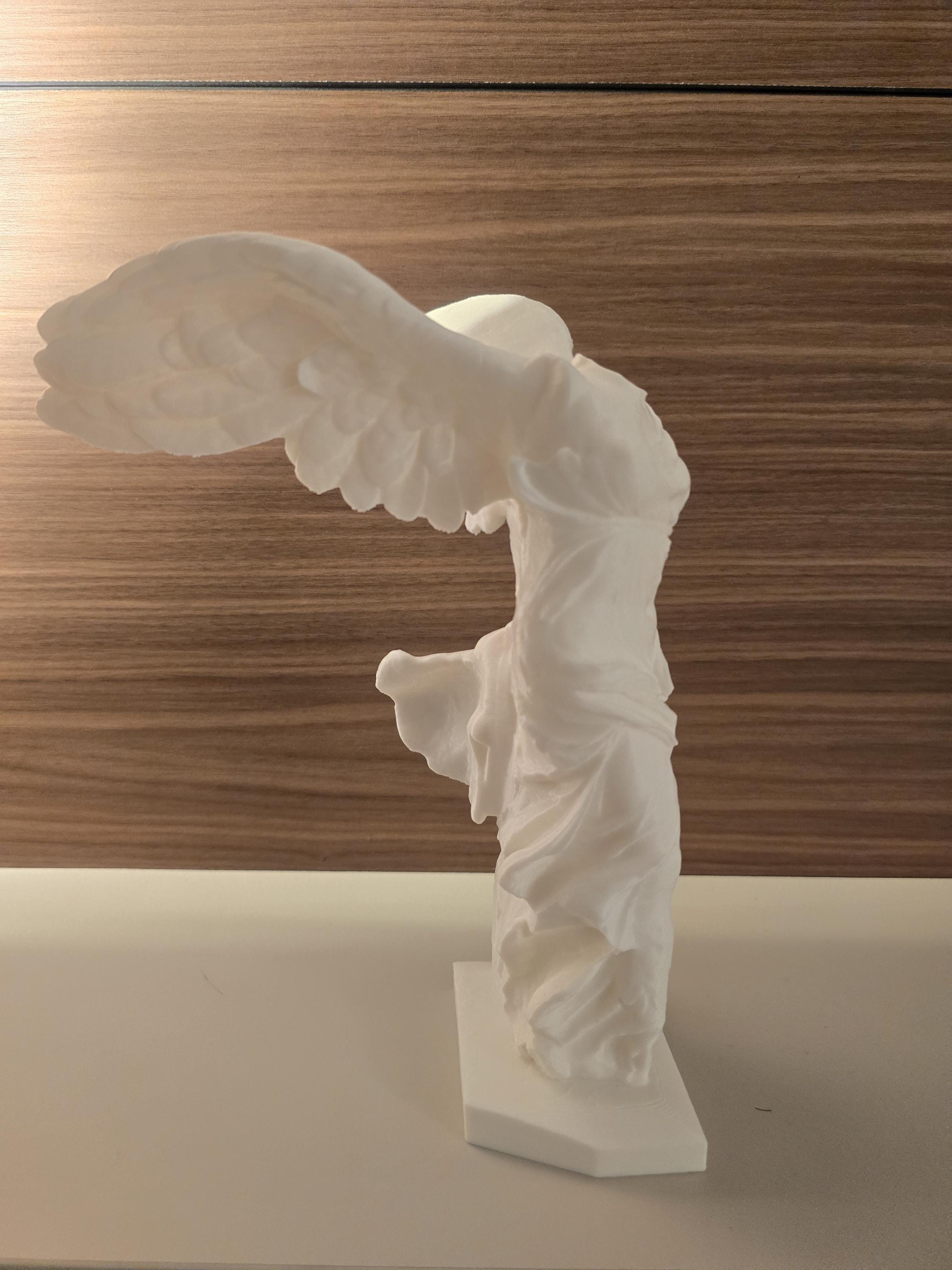 Winged Victory of Samothrace Statue