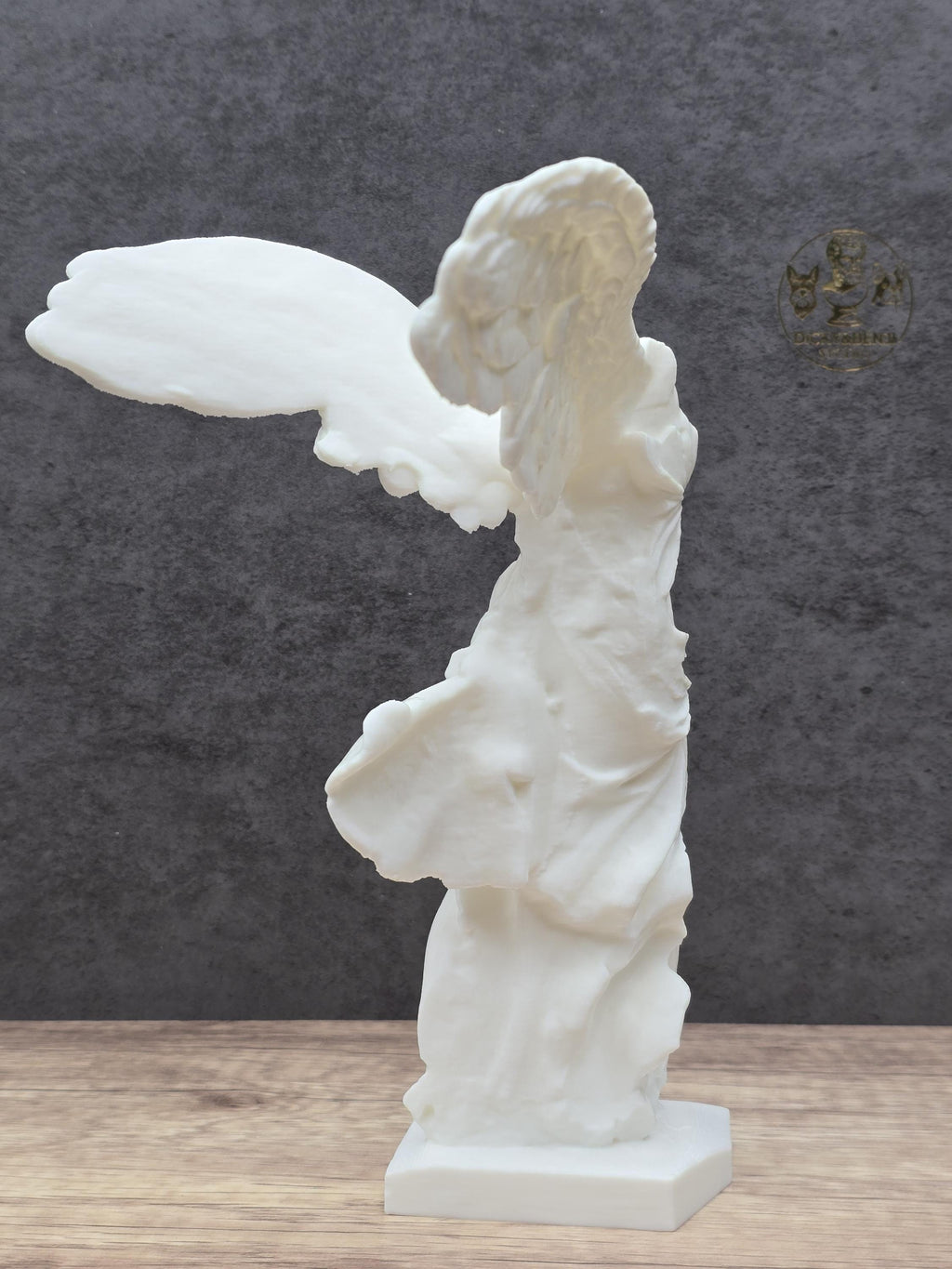 Winged Victory of Samothrace Statue
