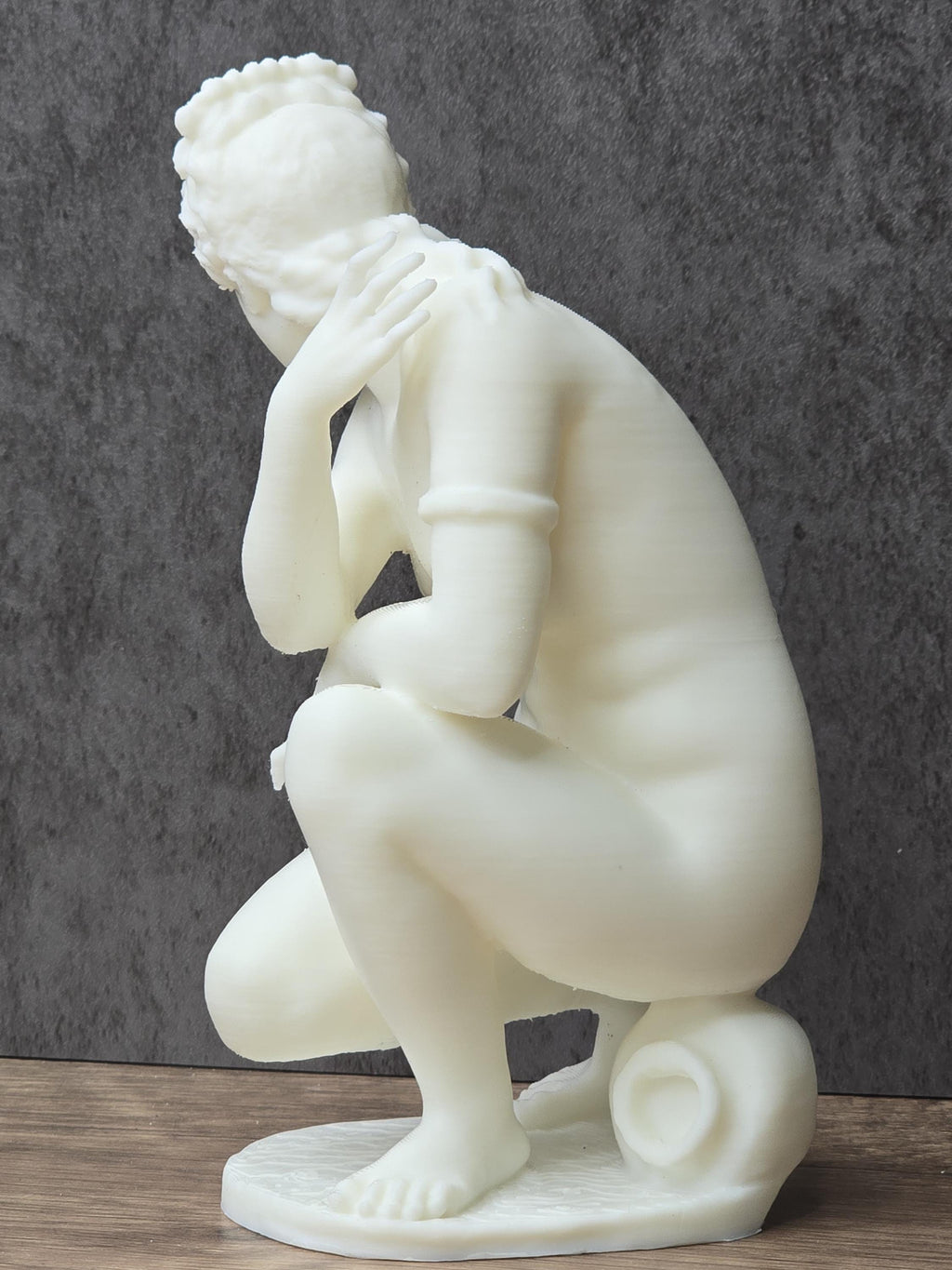 Venus Crouching Statue