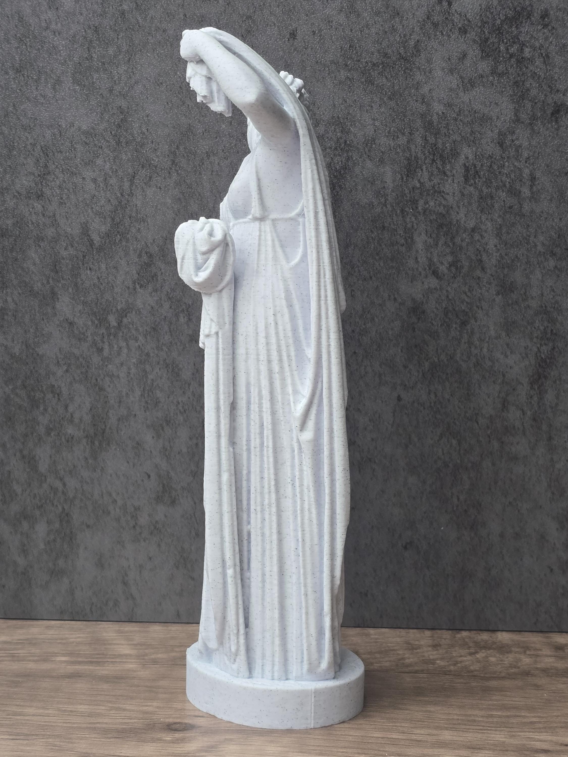 Venus Callipyge Statue