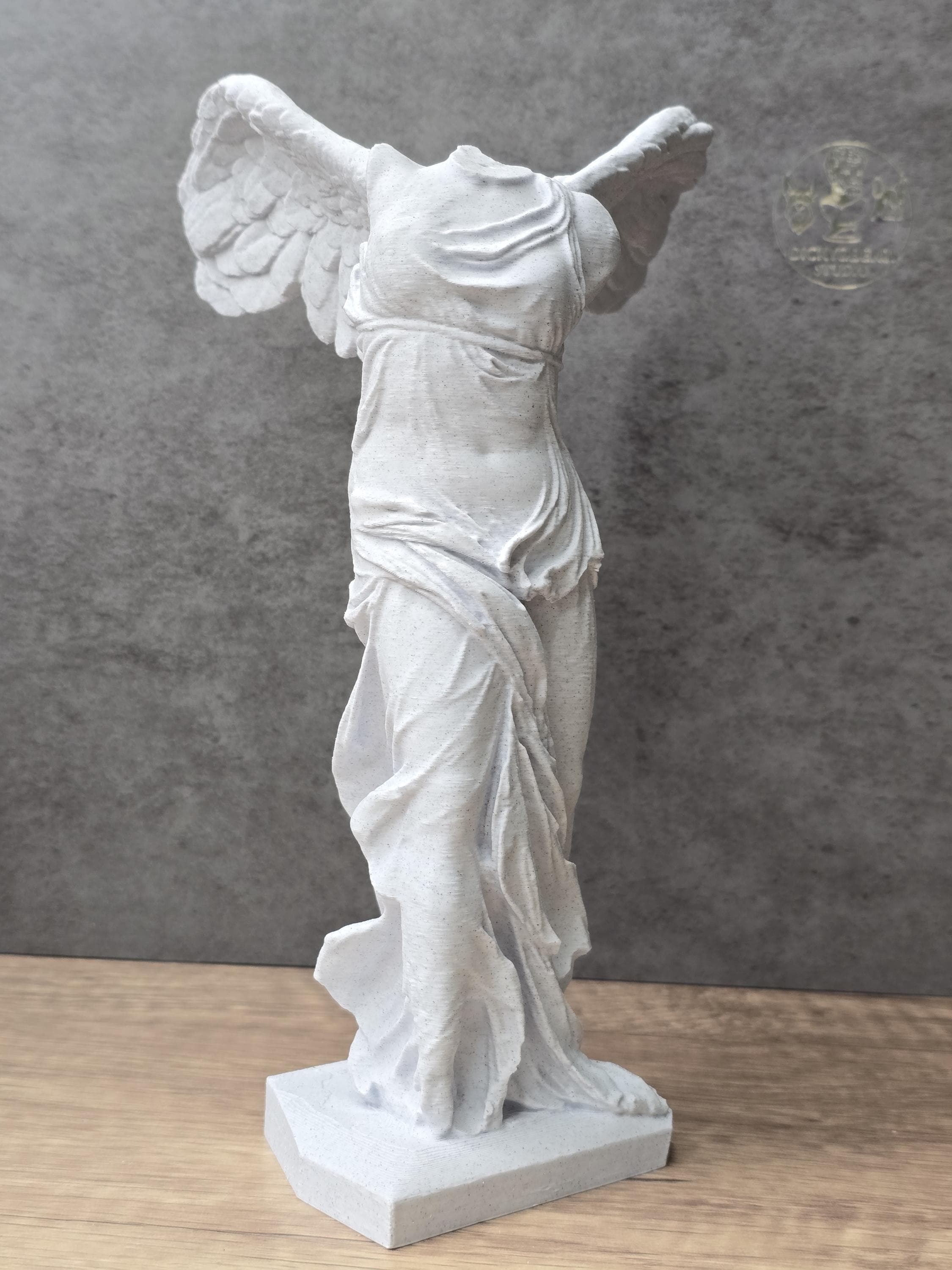 Winged Victory of Samothrace Statue