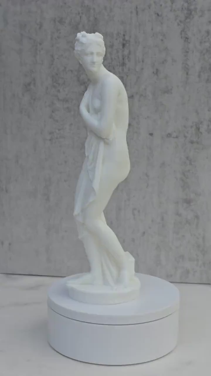 Venus Italica Sculpture
